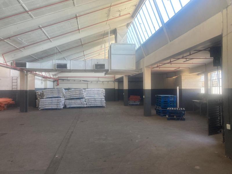 To Let Commercial Property for Rent in Sidwell Eastern Cape